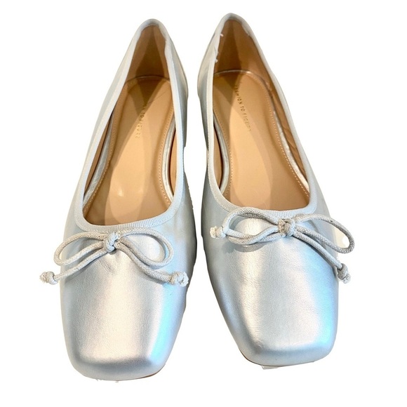 NWT — Fasion to Figure Fawn Ballet Flats Metallic Silver w/Bow Size 9W - Picture 4 of 10